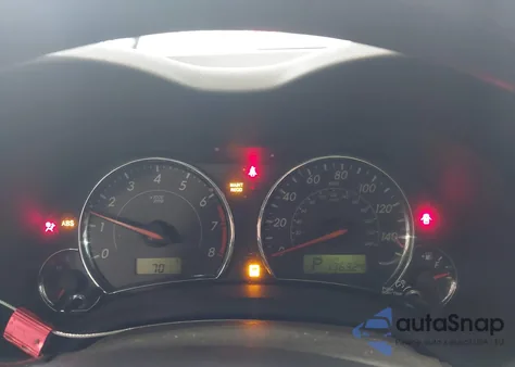 2011 Toyota Corolla S z USA, uszkodzony, nr VIN 2T1BU4EE0BC704166